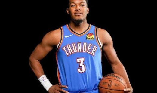 华体会体育官网-Shams：开拓者与被雷霆裁掉的扬布拉德签订了一份双向合同