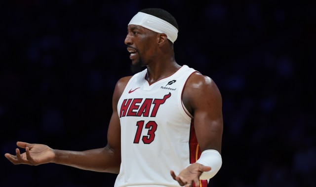 阿德巴约：我们太多次前一晚防守出色 第二晚却状态掉线了