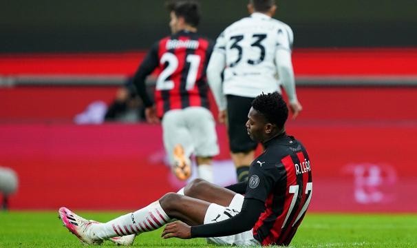 华体会体育-破了？断了？还活着！残阵米兰技不如人却虽败犹荣！