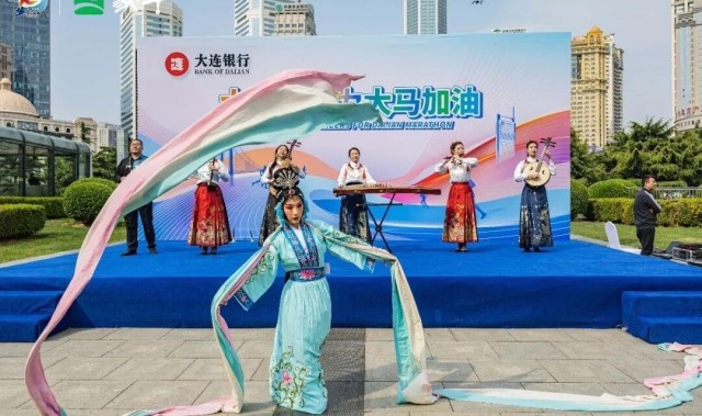 华体会体育APP-找对密码，大连马拉松终归来