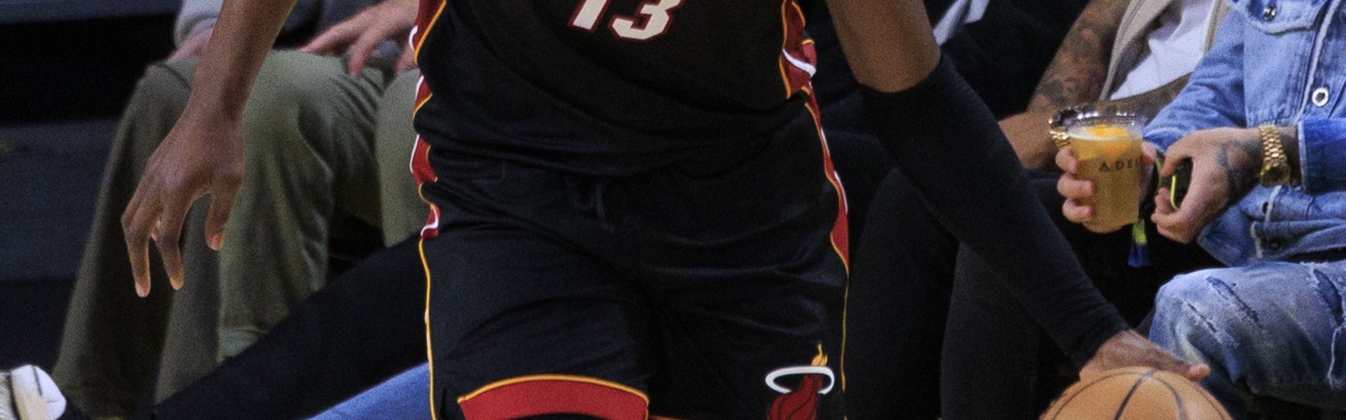 华体会-阿里纳斯：如果对面是湖人那他们必须阻止阿德巴约 但奇才不在乎